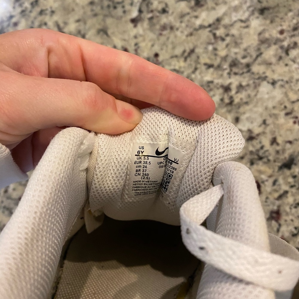 Nike Air tennis shoes